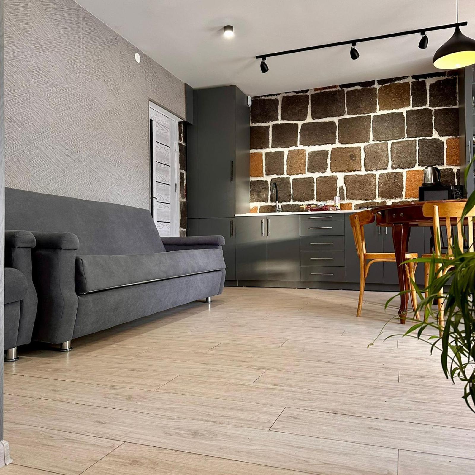 Eco House Apartment Гюмри Екстериор снимка